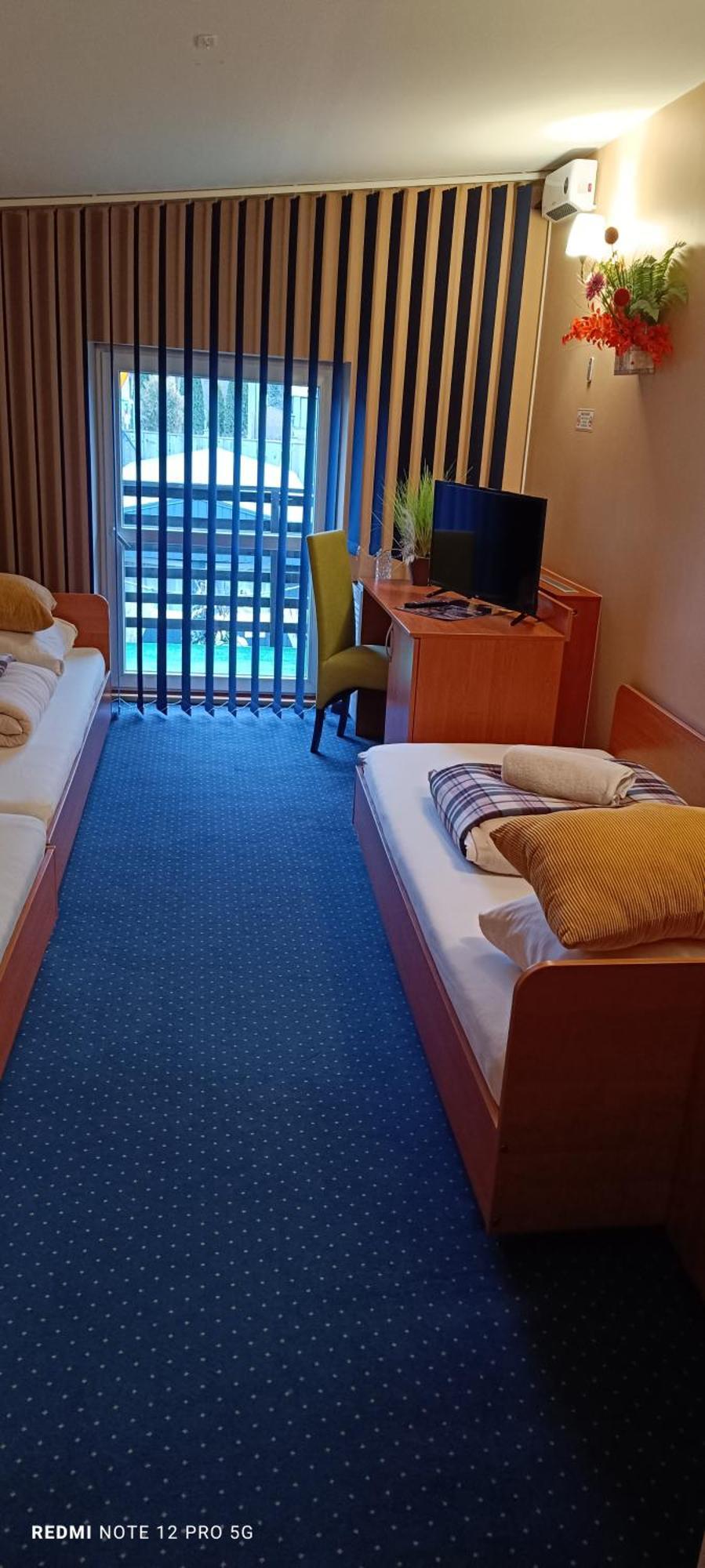 Zajazd Albatros Rzeszow Spa Exteriör bild