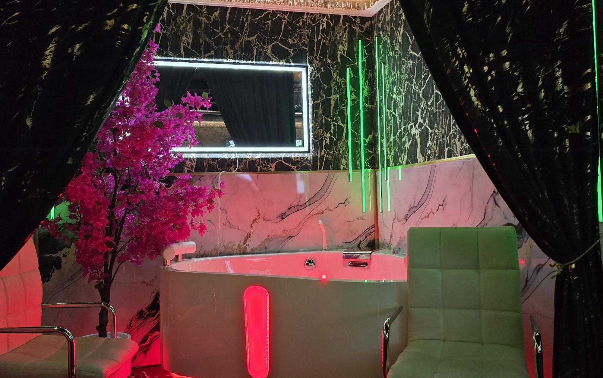 Zajazd Albatros Rzeszow Spa Exteriör bild